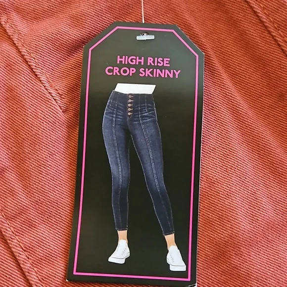 NWT No Boundaries high rise crop skinny jeans - Picture 5 of 8